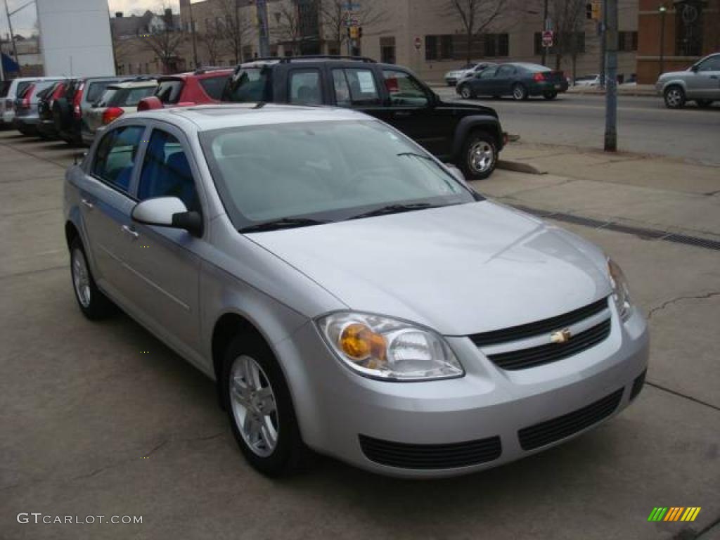 2007 Cobalt LT Sedan - Ultra Silver Metallic / Gray photo #6