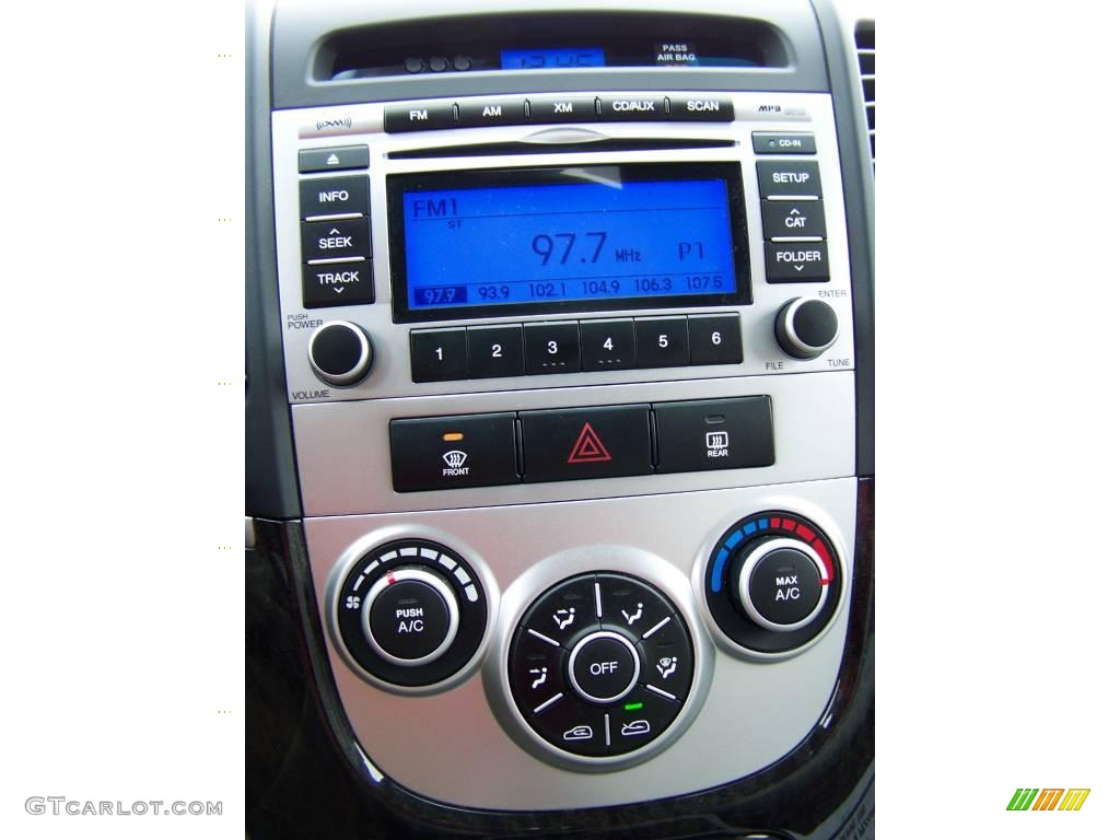 2009 Santa Fe GLS - Bright Silver / Gray photo #19