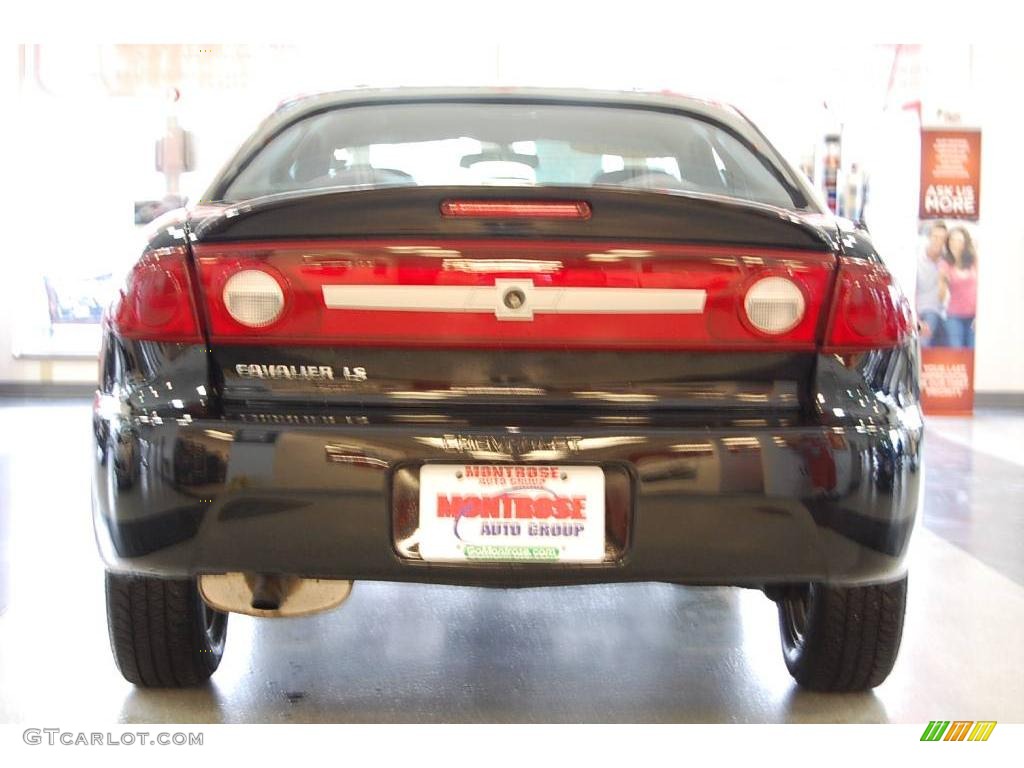 2003 Cavalier LS Coupe - Black / Graphite Gray photo #6