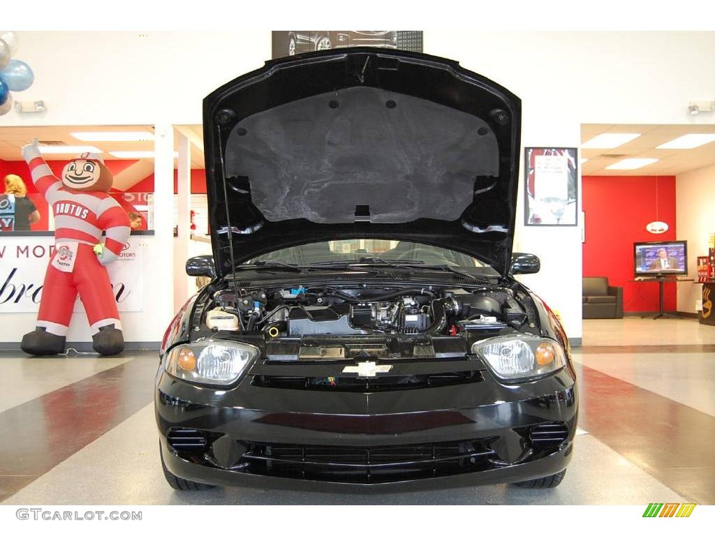 2003 Cavalier LS Coupe - Black / Graphite Gray photo #19