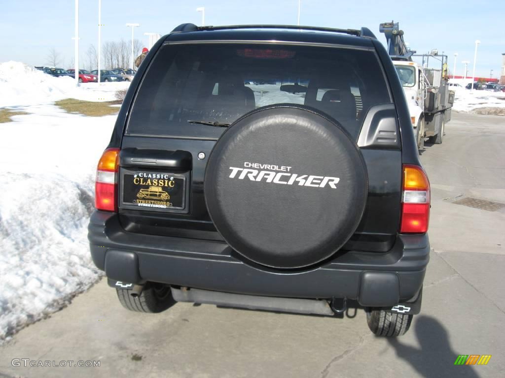 2004 Tracker 4WD - Black / Medium Gray photo #3