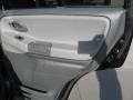 2004 Black Chevrolet Tracker 4WD  photo #14