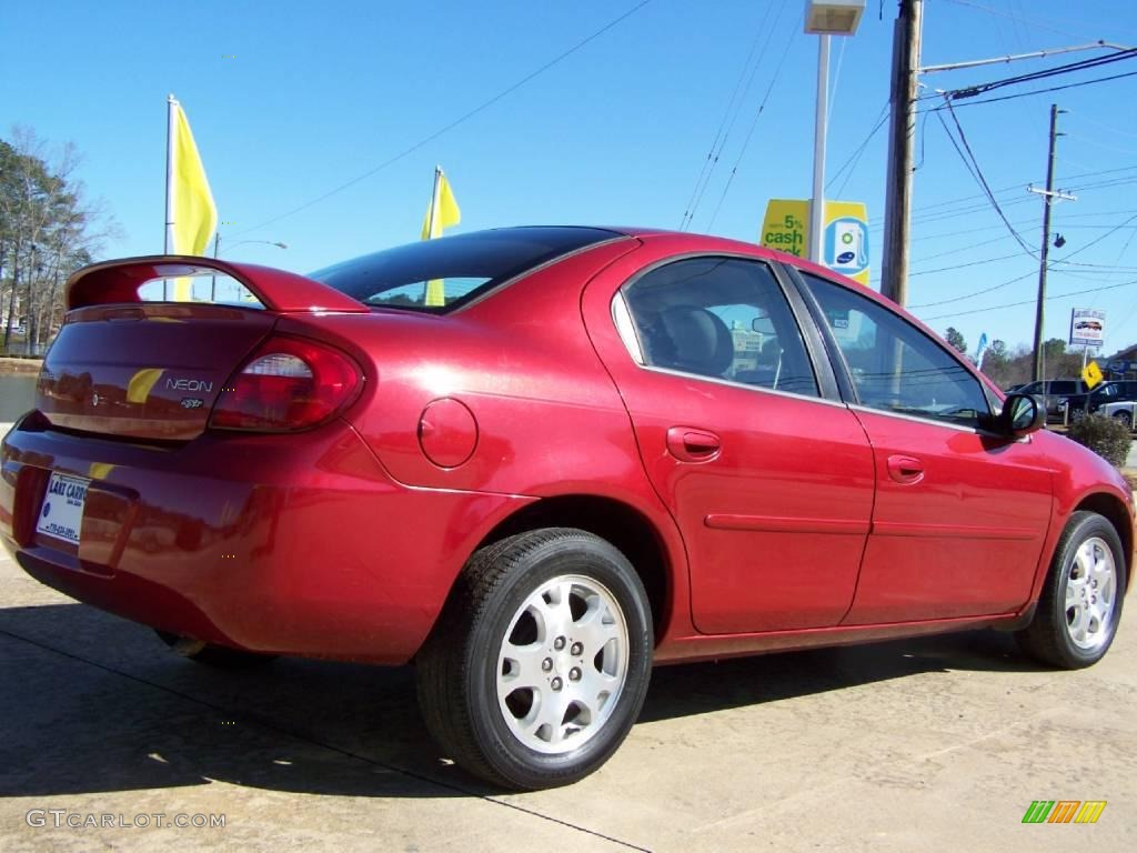 2005 Neon SXT - Blaze Red Crystal Pearlcoat / Dark Slate Gray photo #7