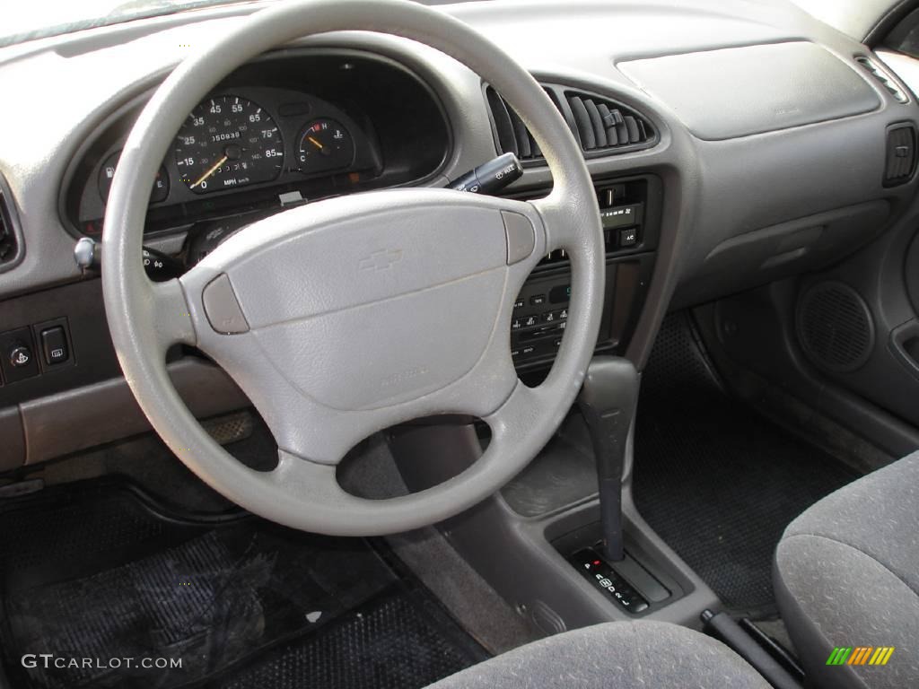 2000 Metro LSi Coupe - Dark Green Metallic / Gray photo #11