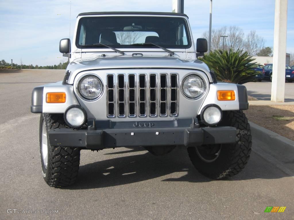 2004 Wrangler Rubicon 4x4 - Bright Silver Metallic / Dark Slate Gray photo #2