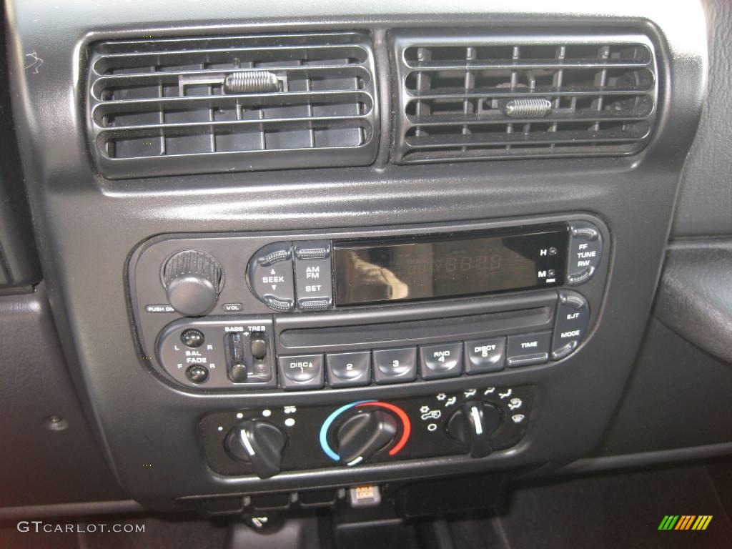 2004 Wrangler Rubicon 4x4 - Bright Silver Metallic / Dark Slate Gray photo #10