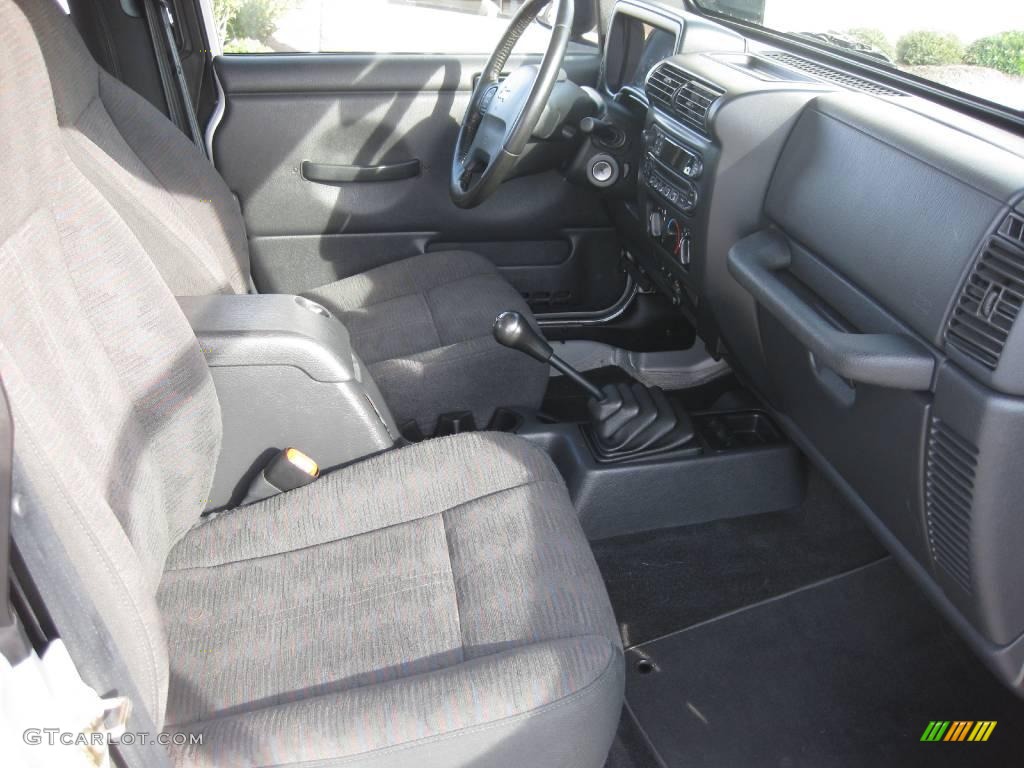 2004 Wrangler Rubicon 4x4 - Bright Silver Metallic / Dark Slate Gray photo #22