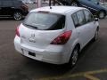 2009 Fresh Powder Nissan Versa 1.8 S Hatchback  photo #6