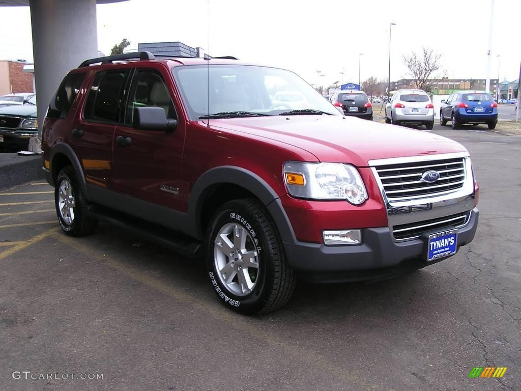 2006 Explorer XLT 4x4 - Redfire Metallic / Camel photo #3