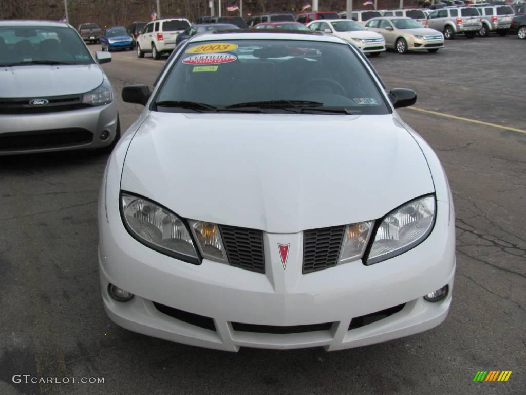 2003 Sunfire  - Summit White / Graphite photo #5