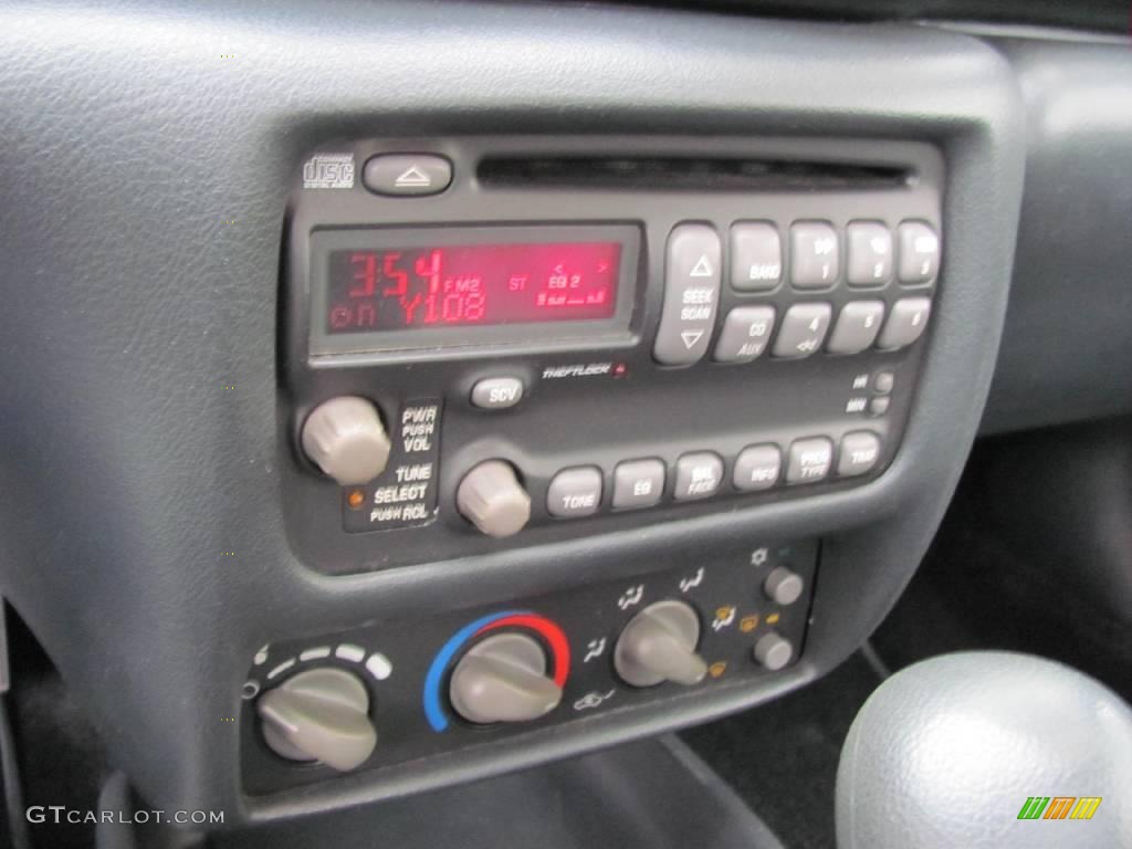 2003 Sunfire  - Summit White / Graphite photo #11