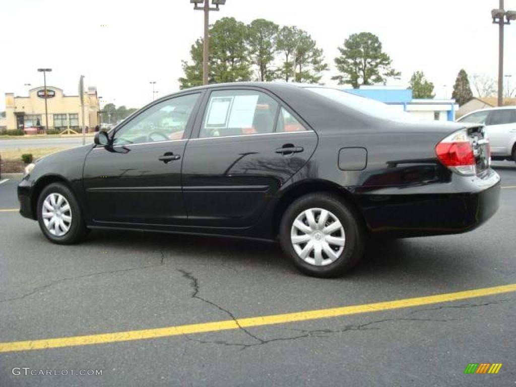 2006 Camry LE - Black / Taupe photo #3