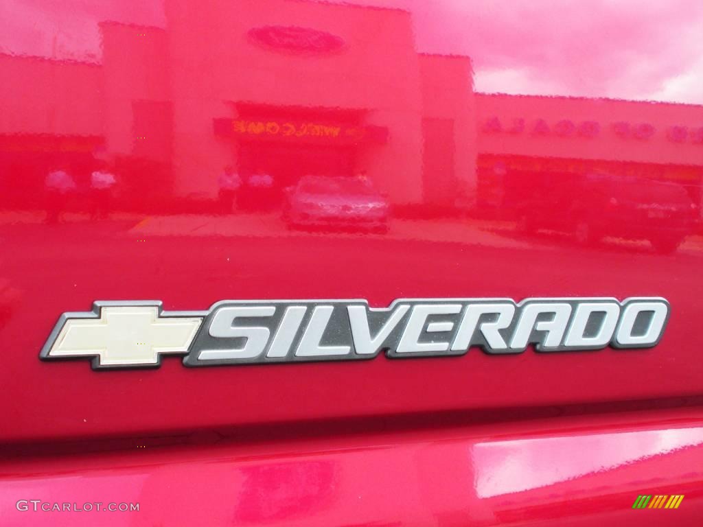 2005 Silverado 1500 Z71 Crew Cab 4x4 - Victory Red / Medium Gray photo #9