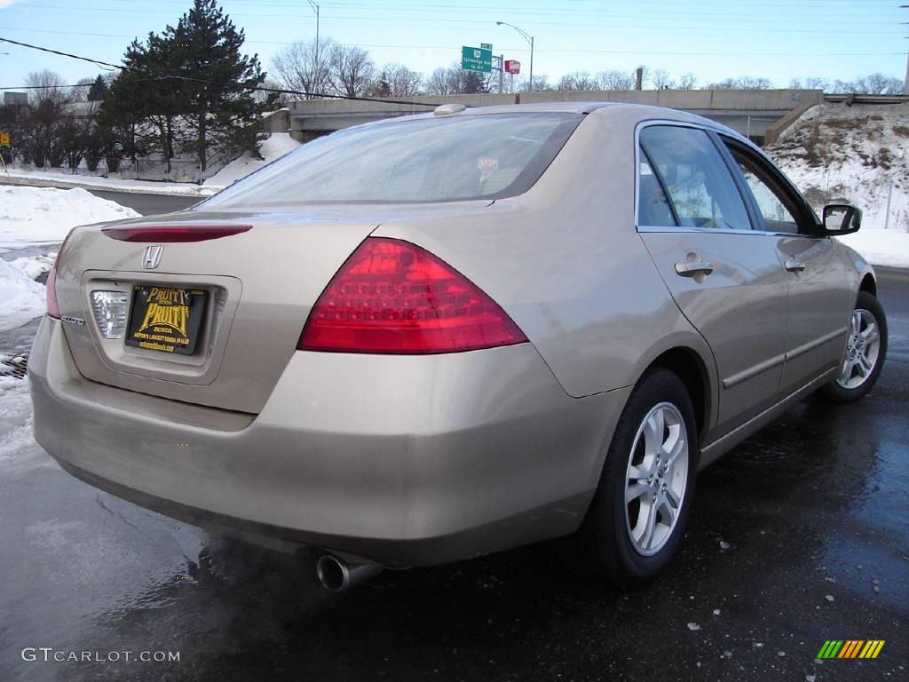 2006 Accord EX-L Sedan - Desert Mist Metallic / Ivory photo #5