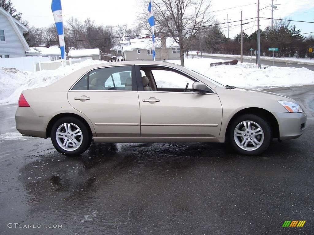 2006 Accord EX-L Sedan - Desert Mist Metallic / Ivory photo #6