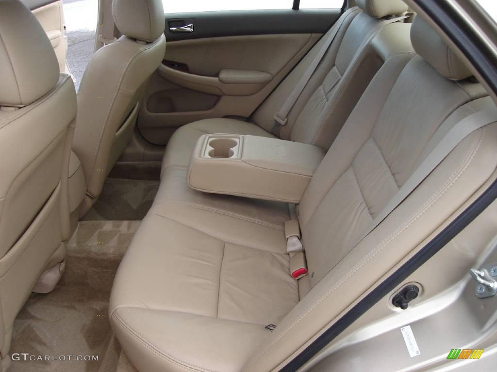 2006 Accord EX-L Sedan - Desert Mist Metallic / Ivory photo #16
