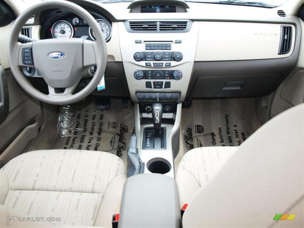 2009 Ford Focus SE Sedan 4 Speed Automatic Transmission Photo #25078195