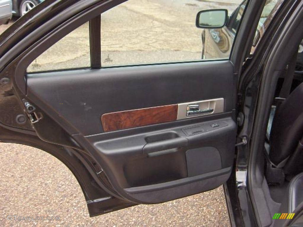 2004 LS Sport - Black Clearcoat / Black photo #11