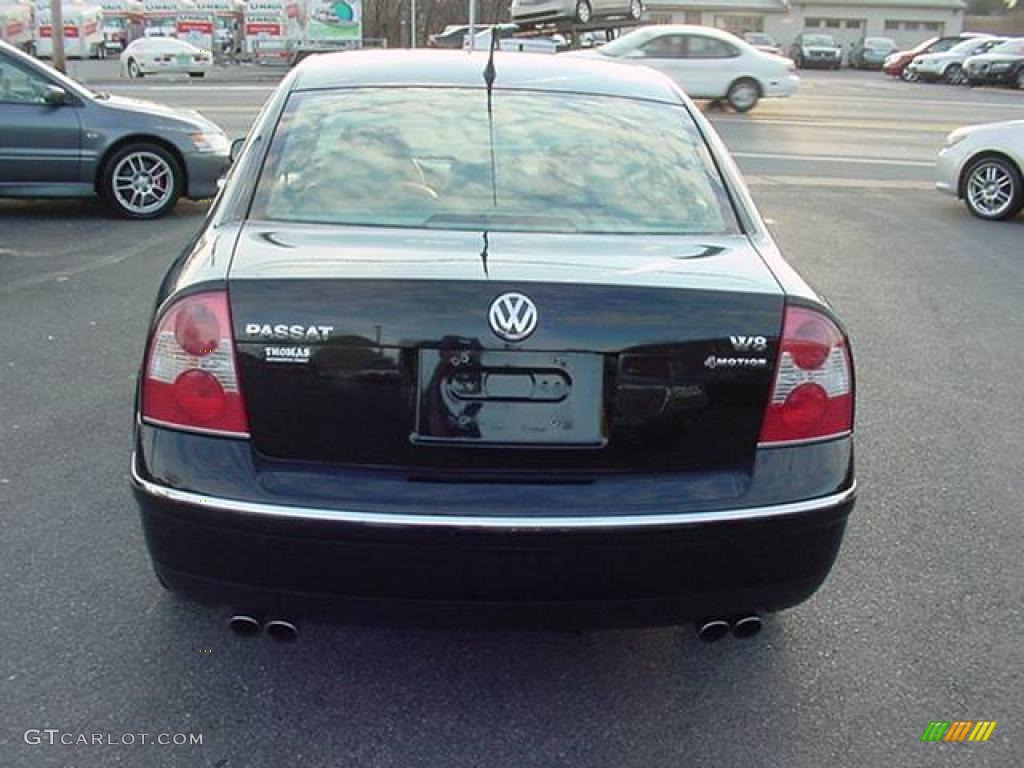 2002 Passat W8 4Motion Sedan - Black / Grey photo #14