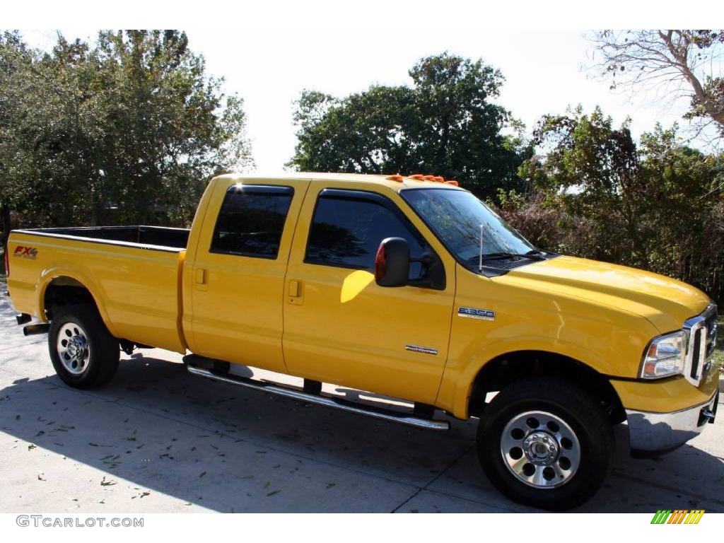 2005 F350 Super Duty FX4 Crew Cab 4x4 - Blazing Yellow / Black photo #7