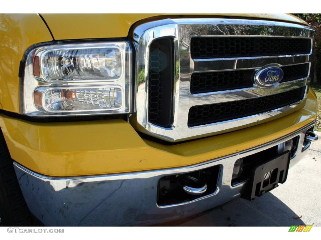 2005 F350 Super Duty FX4 Crew Cab 4x4 - Blazing Yellow / Black photo #15