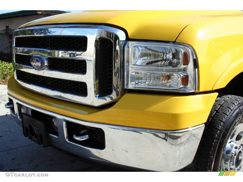 2005 F350 Super Duty FX4 Crew Cab 4x4 - Blazing Yellow / Black photo #16