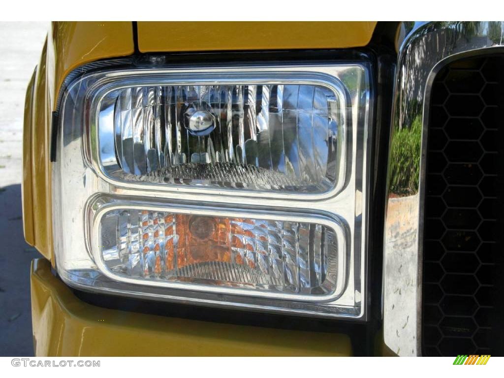 2005 F350 Super Duty FX4 Crew Cab 4x4 - Blazing Yellow / Black photo #23