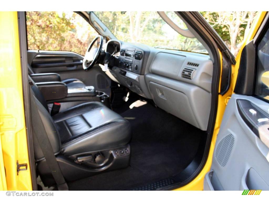 2005 F350 Super Duty FX4 Crew Cab 4x4 - Blazing Yellow / Black photo #36