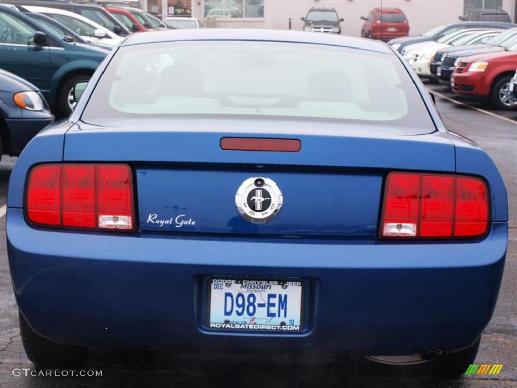 2007 Mustang V6 Deluxe Coupe - Vista Blue Metallic / Light Graphite photo #6