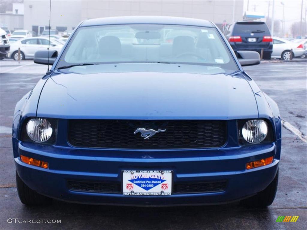 2007 Mustang V6 Deluxe Coupe - Vista Blue Metallic / Light Graphite photo #8