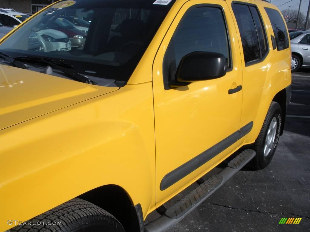 2005 Xterra S 4x4 - Solar Yellow / Steel/Graphite photo #8