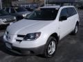 2003 Diamond White Pearl Mitsubishi Outlander LS 4WD  photo #1