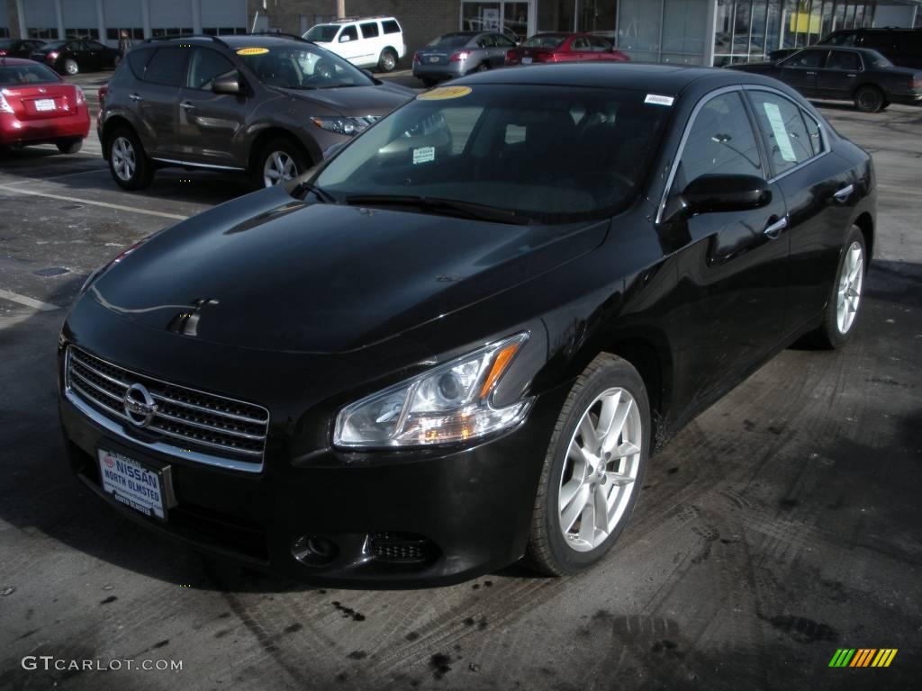 Super Black Nissan Maxima