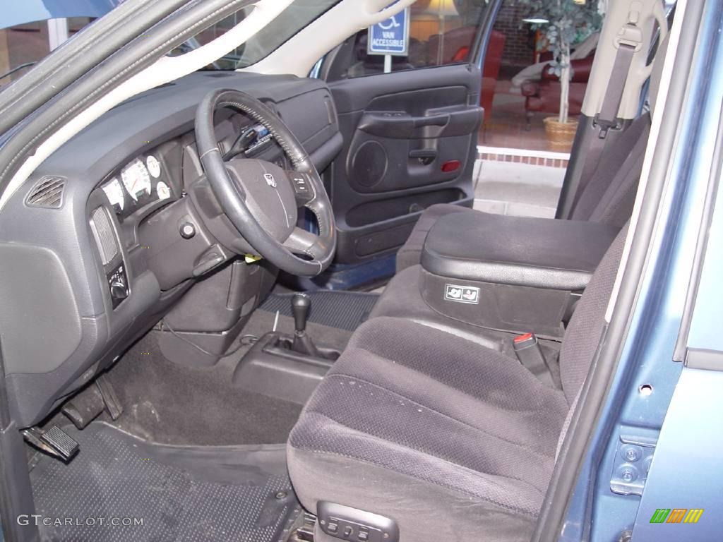 2004 Ram 1500 Laramie Quad Cab 4x4 - Atlantic Blue Pearl / Dark Slate Gray photo #10