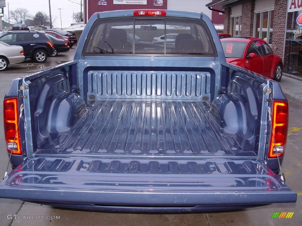 2004 Ram 1500 Laramie Quad Cab 4x4 - Atlantic Blue Pearl / Dark Slate Gray photo #20