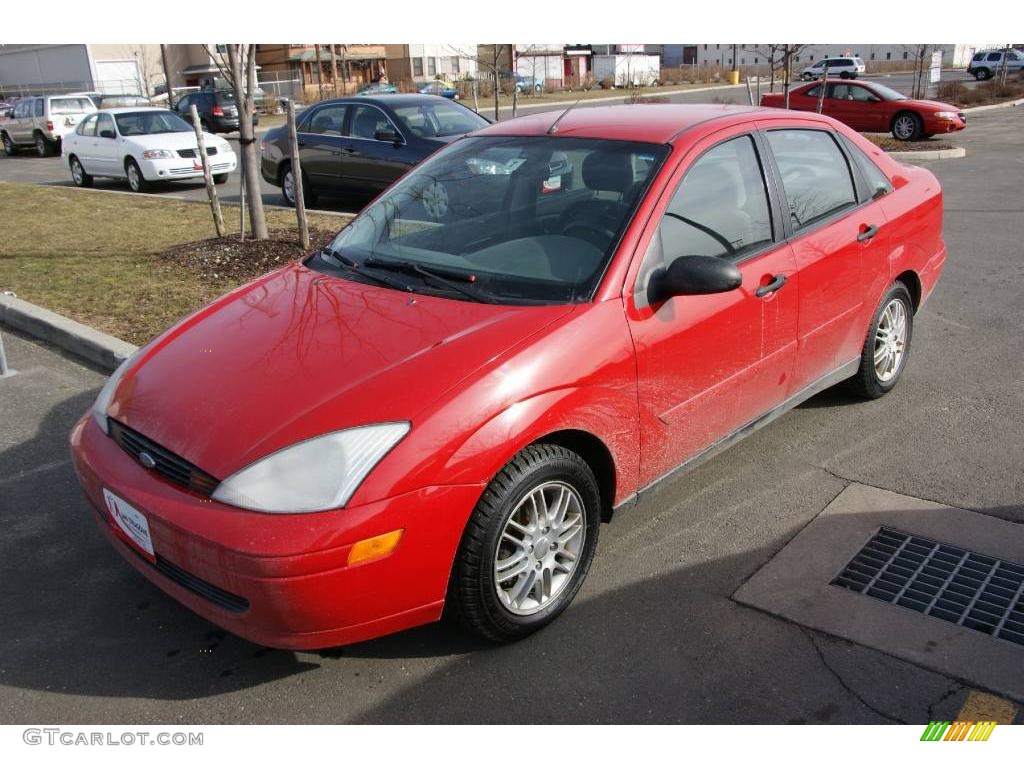 2000 Focus ZTS Sedan - Infra-Red / Medium Graphite photo #1