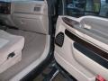 Black - F350 Super Duty XLT Crew Cab 4x4 Photo No. 28