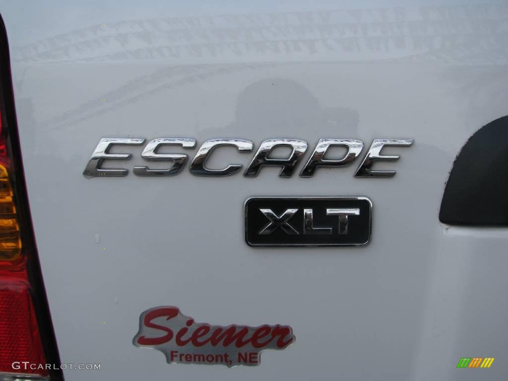 2004 Escape XLT V6 4WD - Oxford White / Medium/Dark Flint photo #19