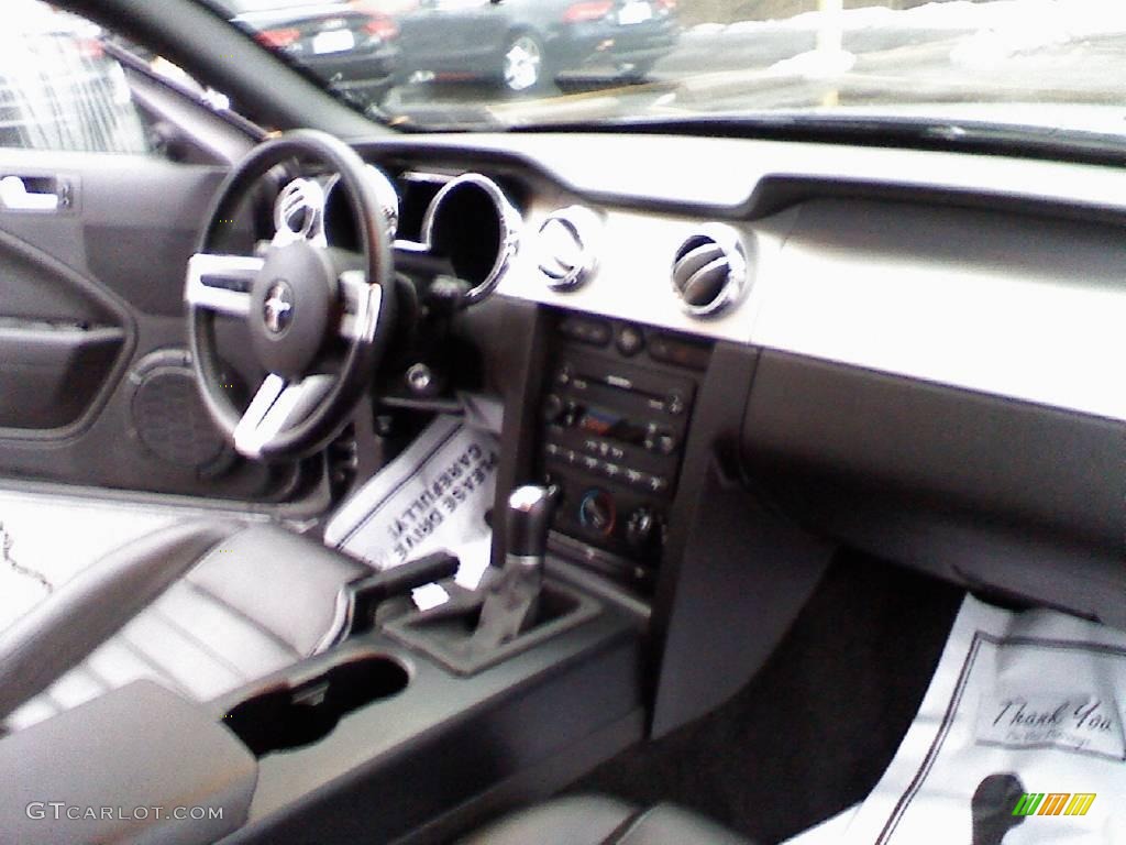2007 Mustang GT Premium Convertible - Tungsten Grey Metallic / Dark Charcoal photo #10