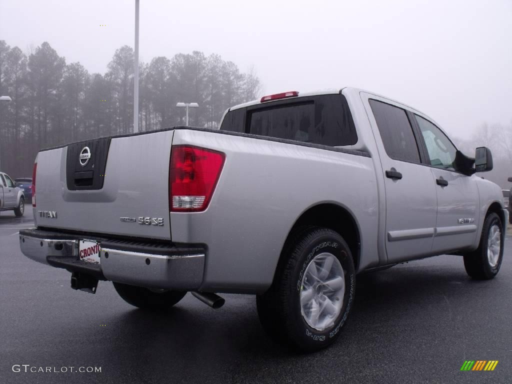 2010 Titan SE Crew Cab - Radiant Silver / Charcoal photo #5