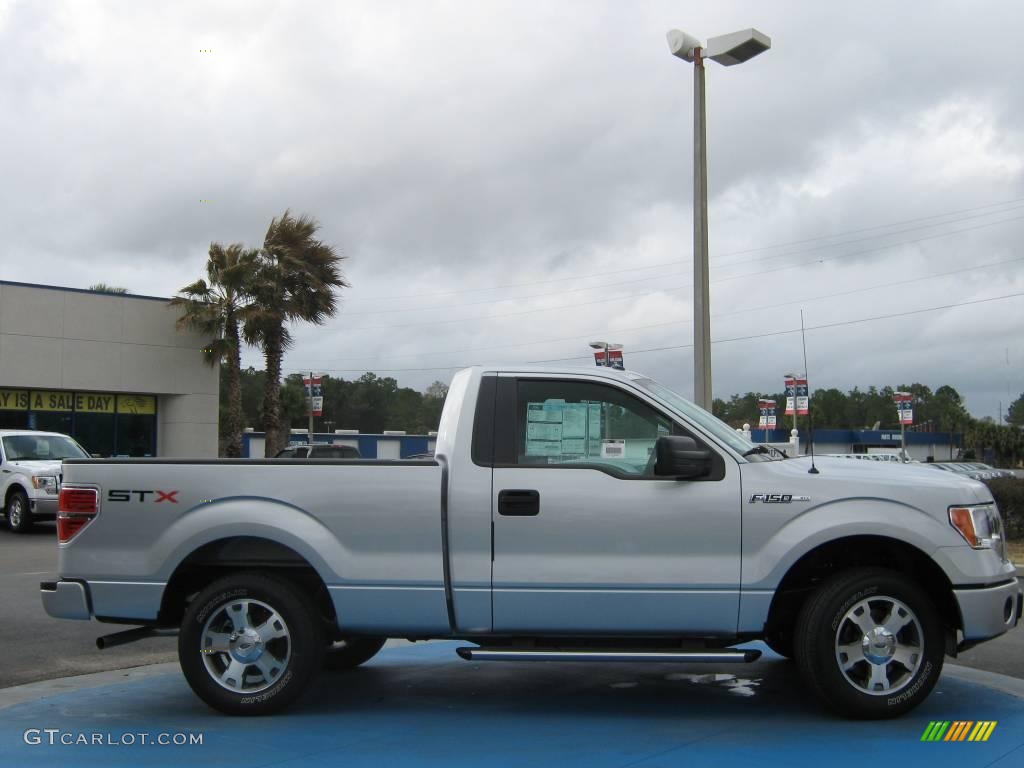 2010 F150 STX Regular Cab - Ingot Silver Metallic / Medium Stone photo #2