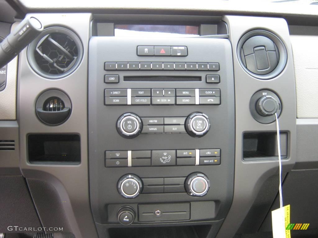 2010 F150 STX Regular Cab - Ingot Silver Metallic / Medium Stone photo #4
