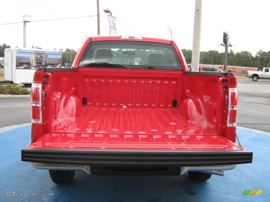 2010 F150 XL Regular Cab - Vermillion Red / Medium Stone photo #9