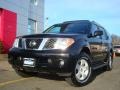 2006 Super Black Nissan Pathfinder SE 4x4  photo #3