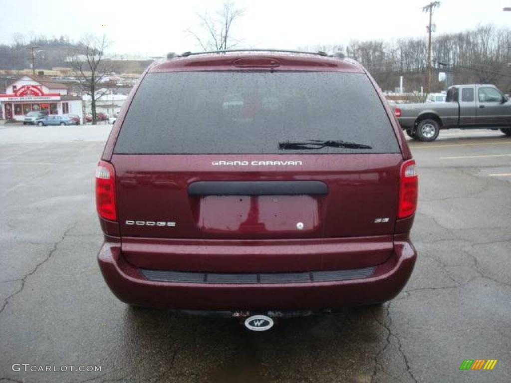 2003 Grand Caravan SE - Deep Molten Red Pearl / Taupe photo #3