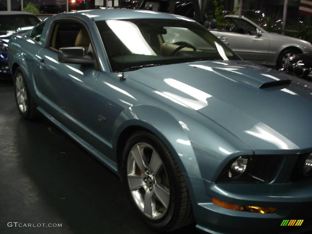 2007 Mustang GT Premium Coupe - Windveil Blue Metallic / Medium Parchment photo #5