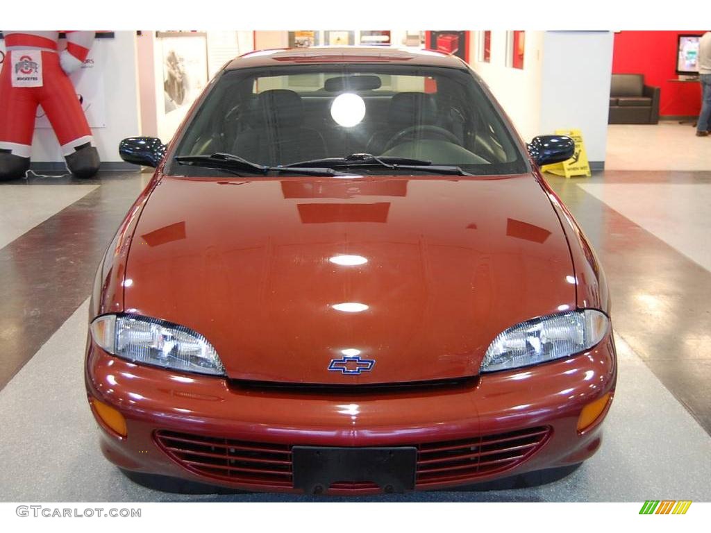 1998 Cavalier Coupe - Cayenne Red Metallic / Gray photo #11