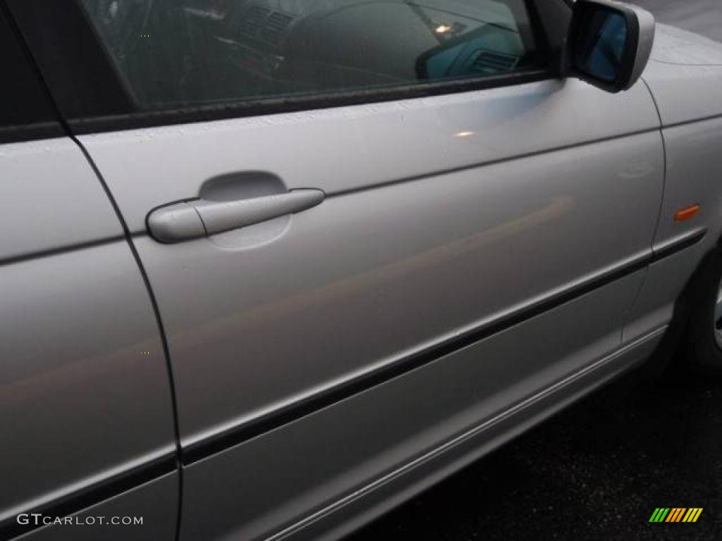 2001 3 Series 325i Sedan - Titanium Silver Metallic / Black photo #17