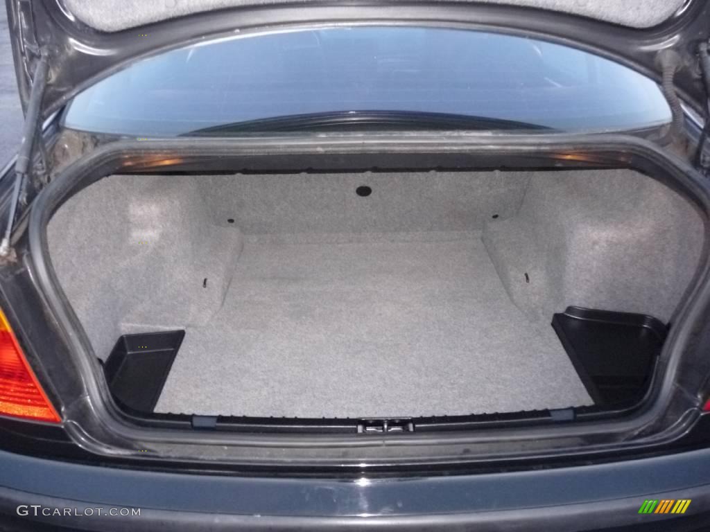 2001 3 Series 325i Sedan - Jet Black / Black photo #22