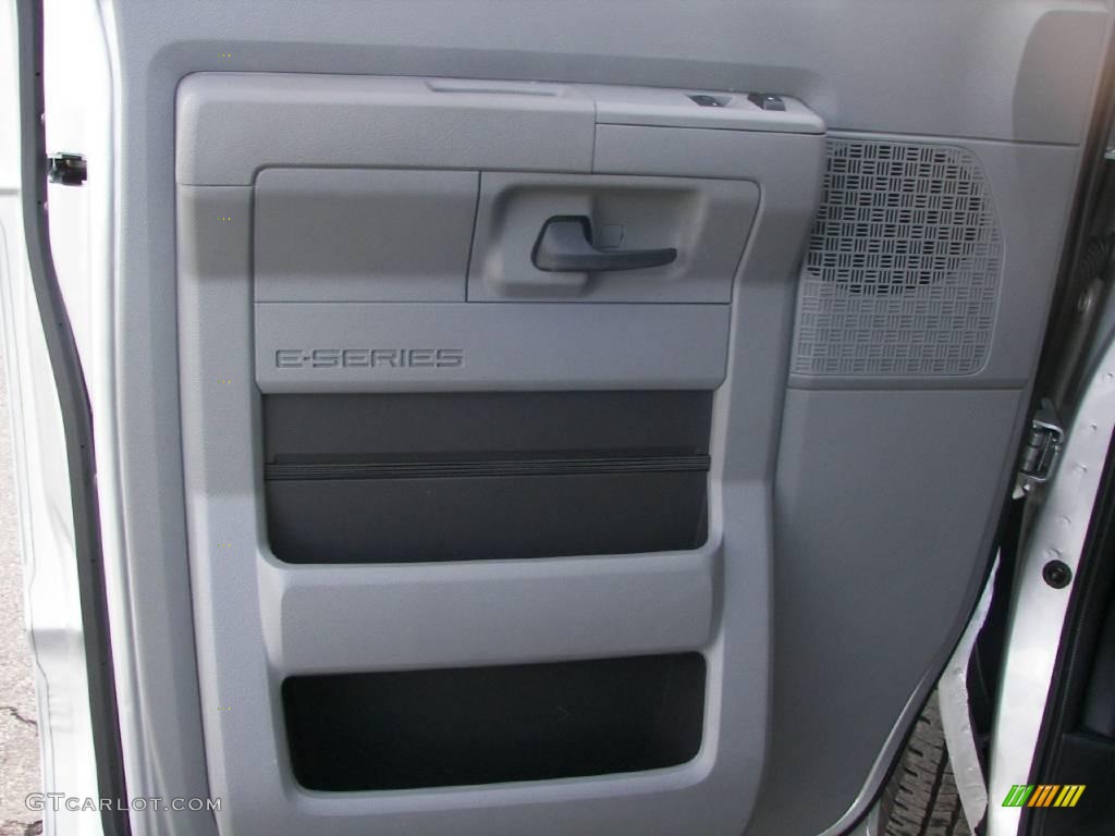 2009 E Series Van E350 Super Duty XLT Extended Passenger - Brilliant Silver Metallic / Medium Flint photo #5